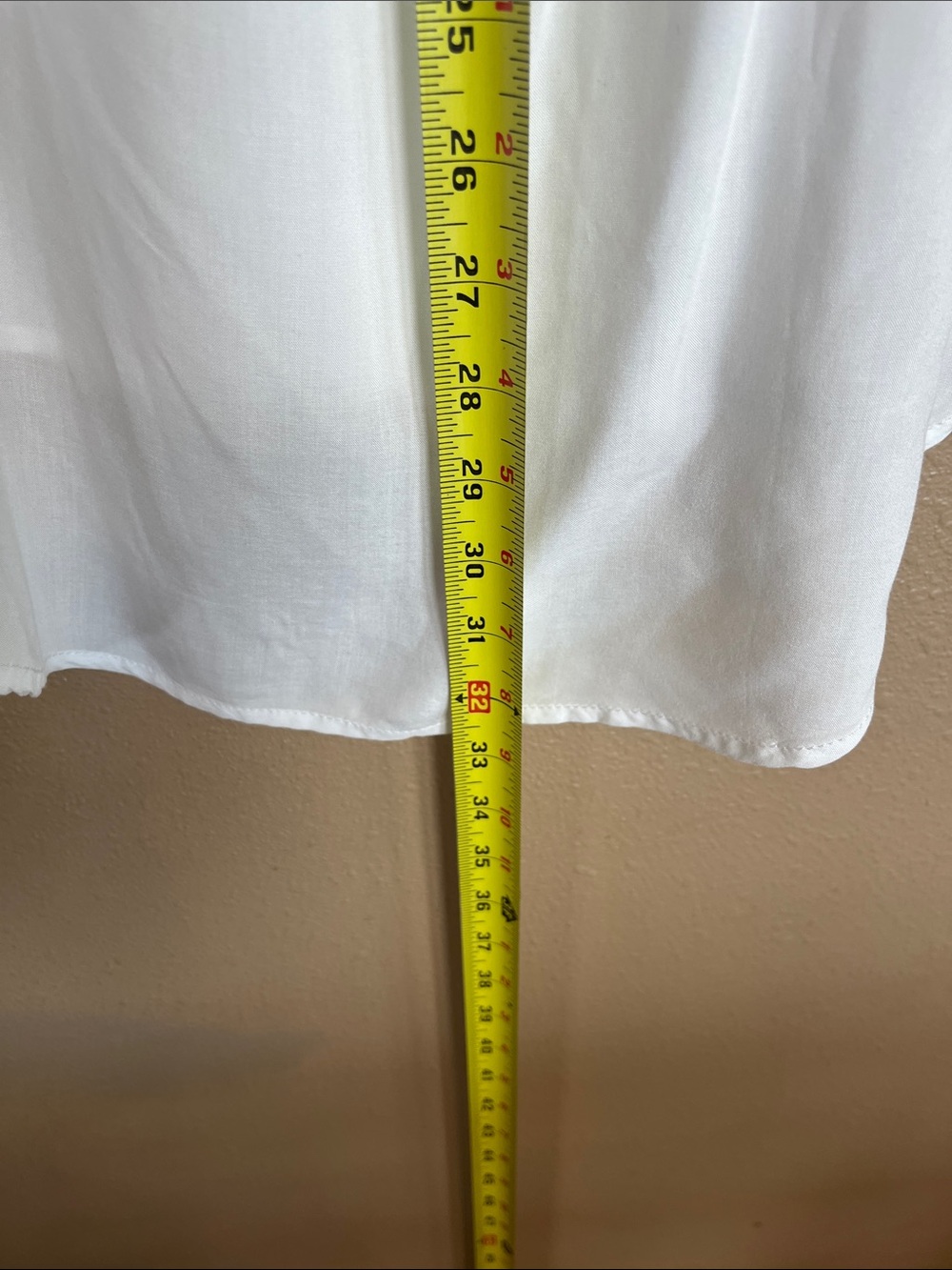 beachlunchlounge White Sleeveless Button-Down Shirt with Chest Pocket - Picture 8 of 9